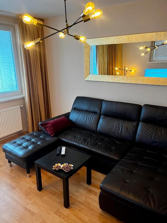 Apartman V Aleji Братислава Экстерьер фото