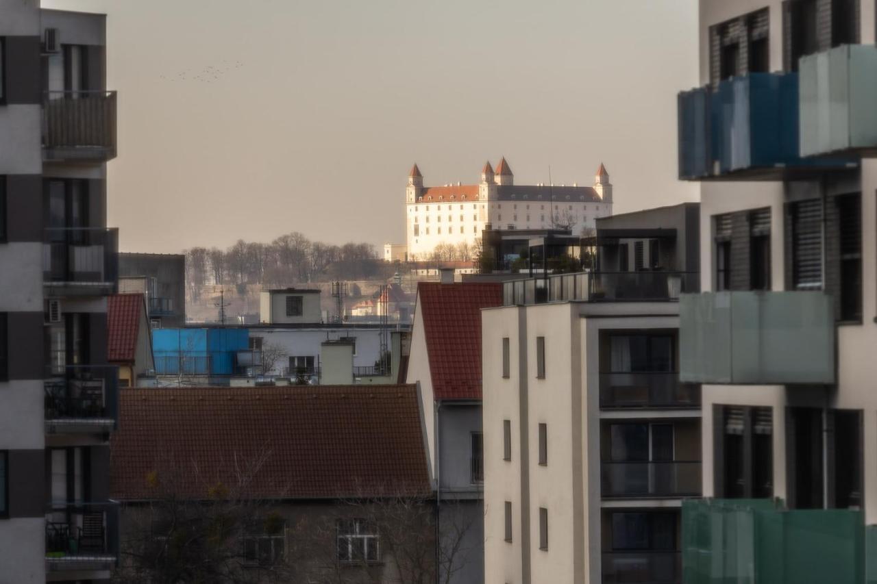 Apartman V Aleji Братислава Экстерьер фото