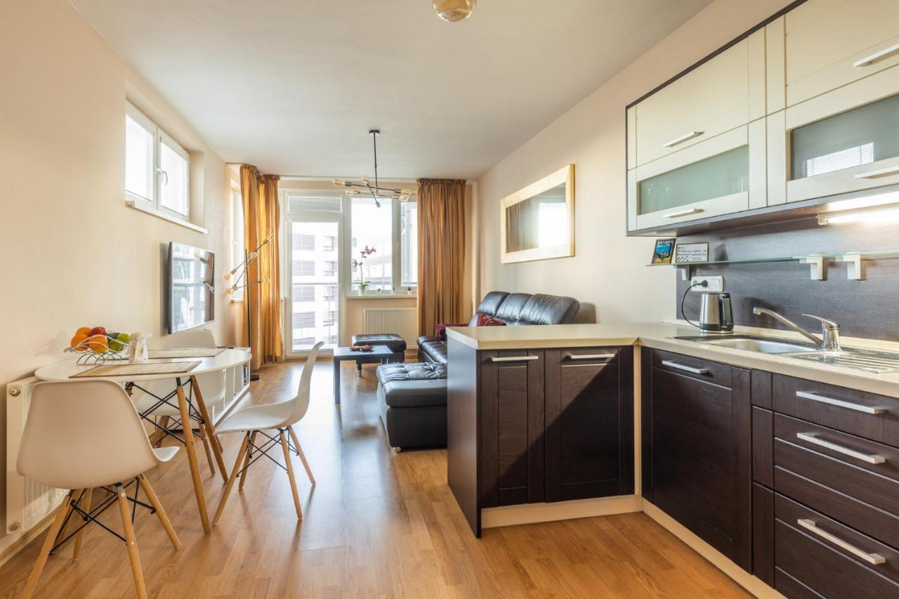 Apartman V Aleji Братислава Экстерьер фото